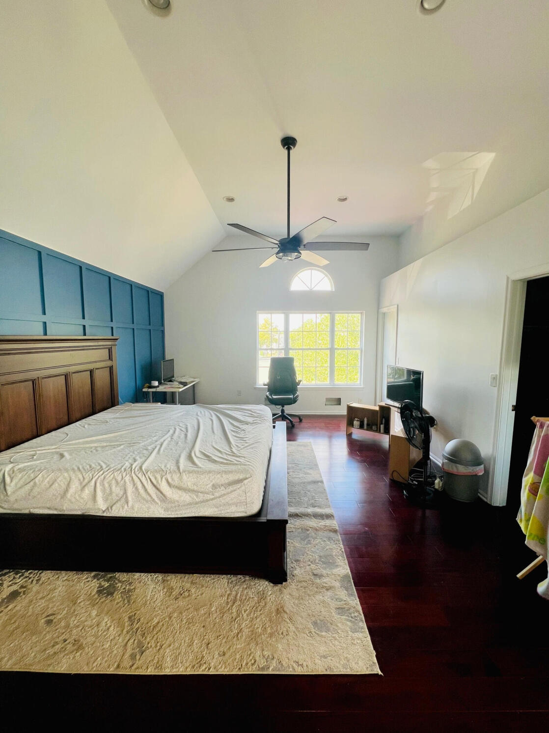 painting master bedroom - after